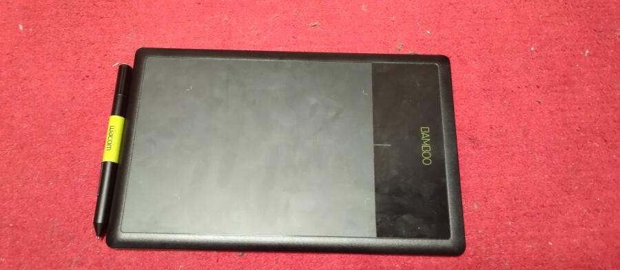 Вот вам Wacom bamboo pen... 
Это графический планшет...