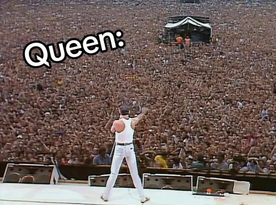 Wembley stadium queen. Фредди Меркьюри Уэмбли 1986. Куин 1985 стадион Уэмбли. Фредди Меркьюри на концерте Live Aid 1985. Концерт Live Aid 1985 Queen.