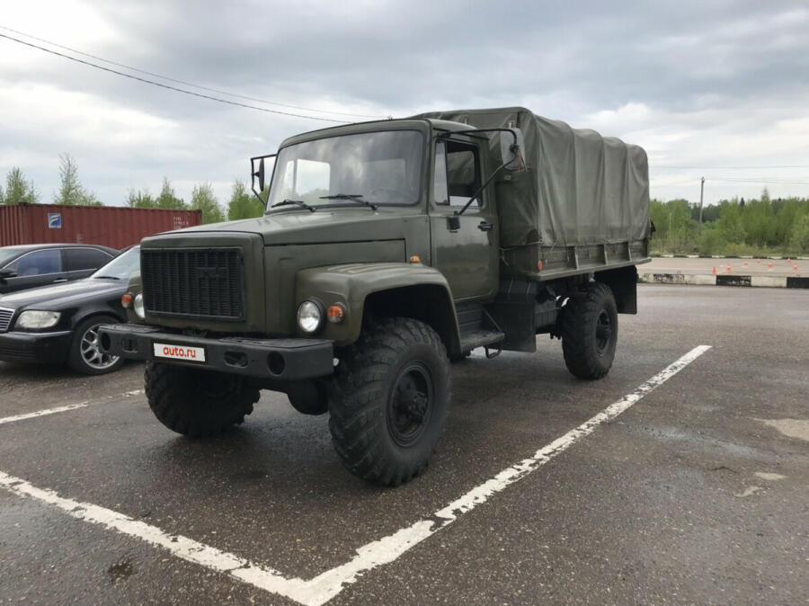 ГАЗ 3308 1999-по сей день
Грузоподъемность 2,5 тонн
Двигатели (их много , но я напишу самый сильный мотор) ЯМЗ-534