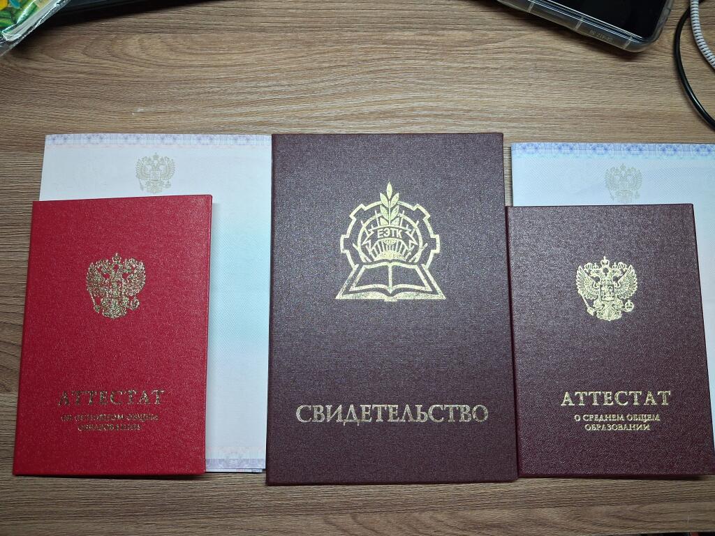 Дарова!
Как вам мои подставки под чай?
Я тут немножечко жду поступления, но баллы у меня в жопе (собственно, как и моё м