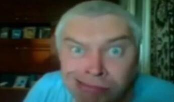 Учитель:у нас новенький в классе
Этот новенький:
