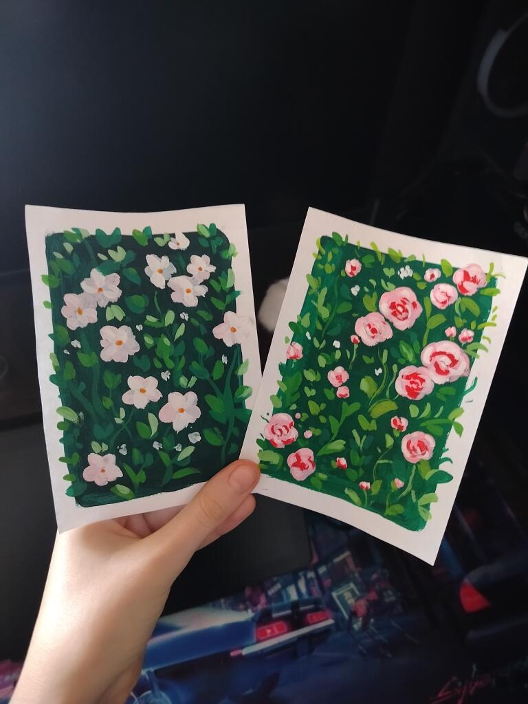 С праздником нас, дорогие дамы!🥰
Рассказывайте, кому что подарили?) Я в этот раз нарисовала парочку мини открыточек (ка