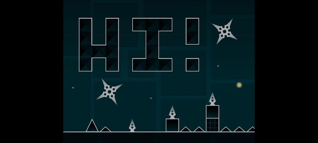 Скриншот уровня игры-платформера с крупными буквами HI, ниндзя-звёздами и шипами на тёмном фоне