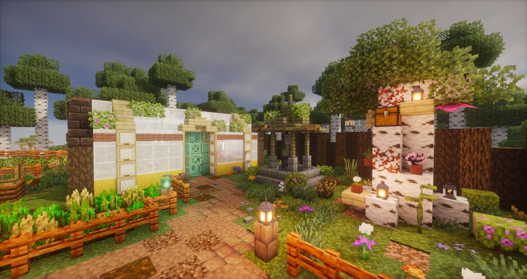 Скриншот из игры Minecraft, демонстрирующий готовую ферму с домиком-мельницей, теплицей, пасекой и грядками среди березового леса. (5 из 10)