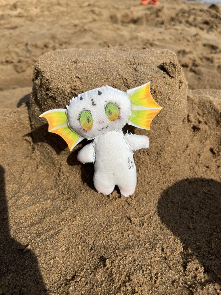 Плюшевая Гуппи в замке на пляже🫧🏝️